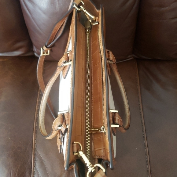 MICHAEL Kors Colette Walnut Medium Messenger Satchel Bag - Picture 10 of 16